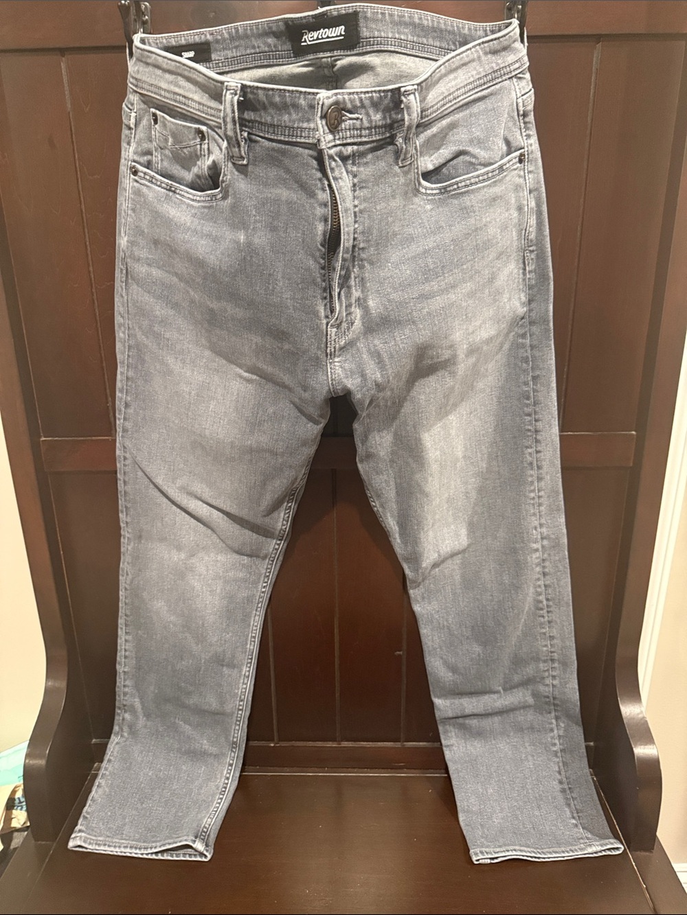 Revtown Men’s Light Grey Straight Jeans